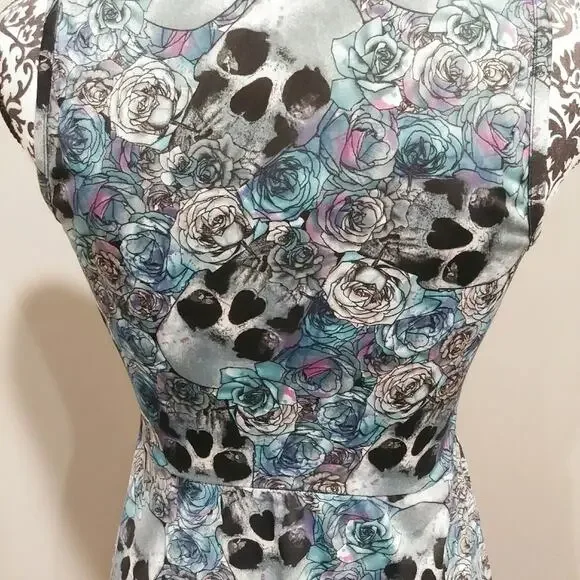 Hot Topic Aquamarine Skulls Skater Dress - Picture 4 of 5